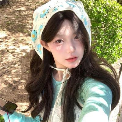 山丘之外 海报